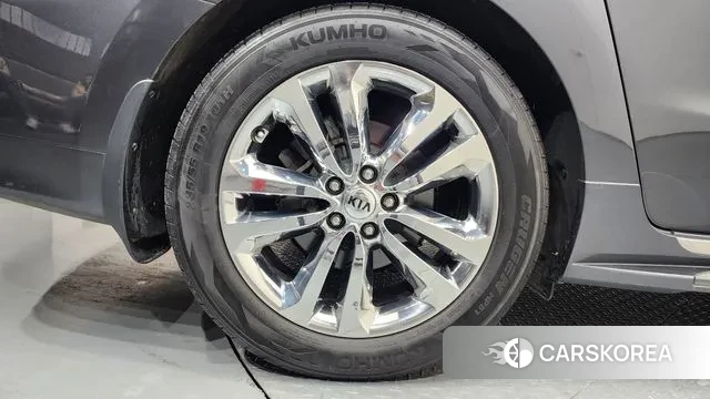 Kia All New Carnival id 3608405 из Кореи 15