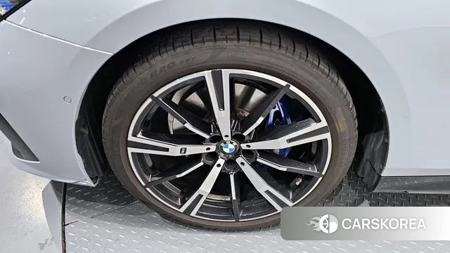 BMW 5 Series (G60) id 3745523 из Кореи 15