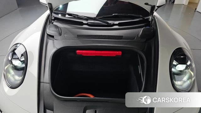 Porsche 911(992) id 4533292 из Кореи 32