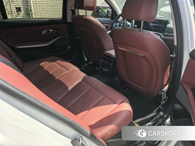 BMW 3 series 2024 Белый из Китая, фото 5