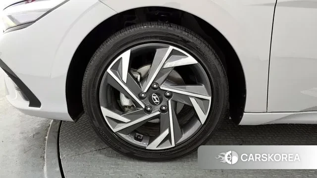 Hyundai The New Avante (CN7) id 3649055 из Кореи 15