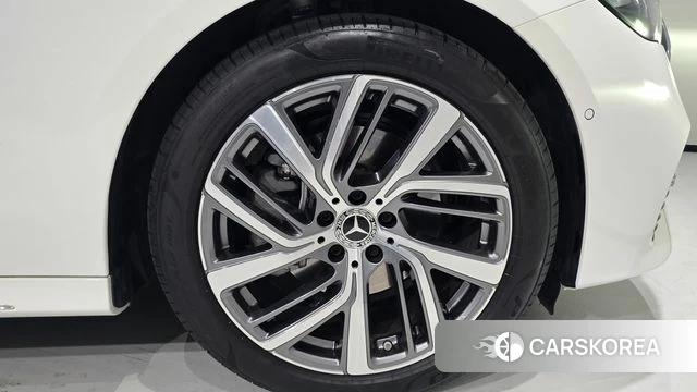 Mercedes-Benz E-Class W214 id 4381047 из Кореи 15