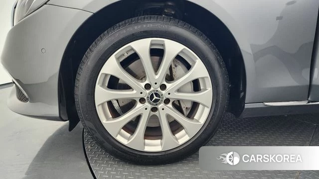 Mercedes-Benz E-Class W213 id 4520469 из Кореи 32