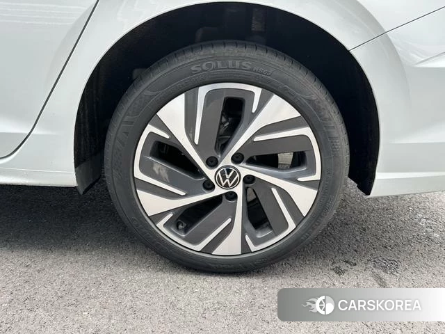 Volkswagen Bora id 4209292 из Китая 13