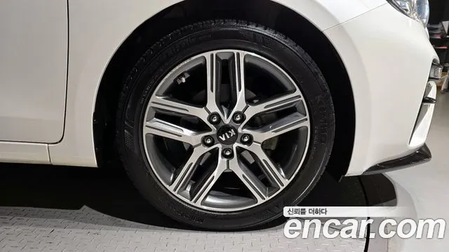 Kia Come New K3 id 2494140 из Кореи 15