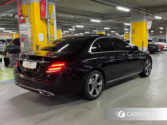 Mercedes-Benz E-Class W213 id 3703487 из Кореи 15