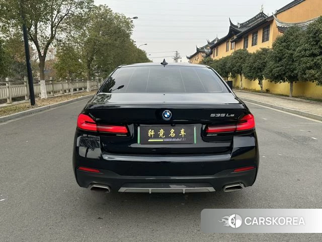 BMW 5 series PHEV 2022 Черный из Китая, фото 6