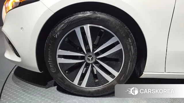 Mercedes-Benz A-Class W177 id 3681402 из Кореи 15