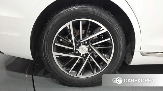 Hyundai The New Grandeur IG id 4534689 из Кореи 31