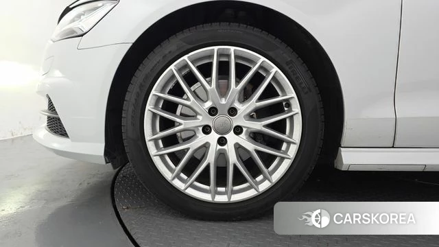 Audi New A6 id 4732962 из Кореи 33