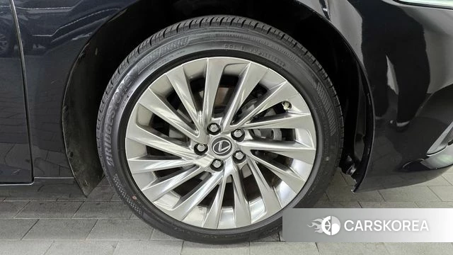 Lexus ES300h 7th generation id 3799553 из Кореи 15