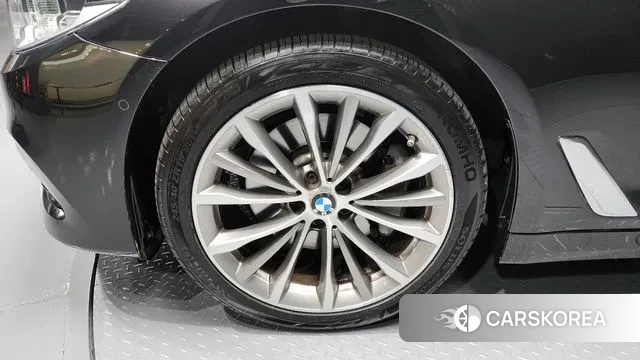 BMW 5 Series (G30) id 3494518 из Кореи 15