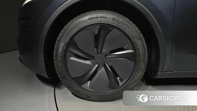 Tesla Model Y id 4584133 из Кореи 26