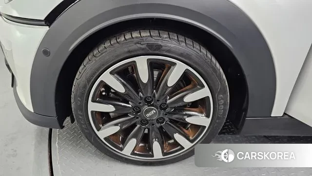 Mini Cooper S id 3058285 из Кореи 15