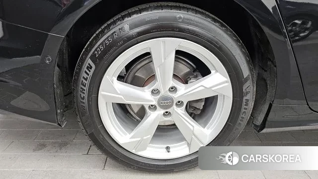 Audi A6 (C8) id 3765703 из Кореи 15