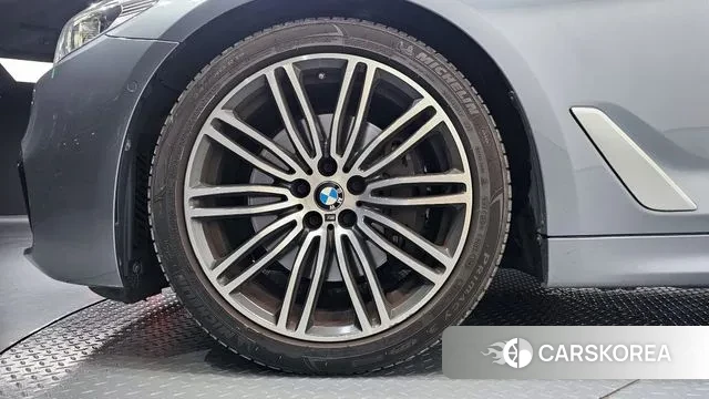 BMW 5 Series (G30) id 2966224 из Кореи 15