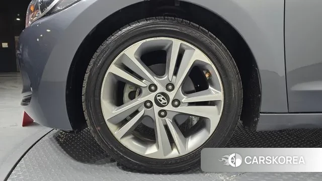 Hyundai Avante AD id 3520594 из Кореи 15