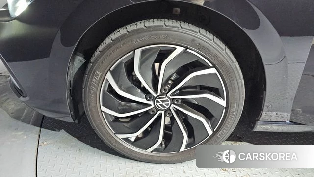 Volkswagen Golf 8th Generation id 3799197 из Кореи 15