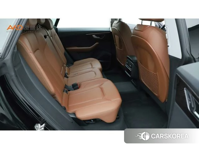 Audi Q8 2022 Черный из Китая, фото 5