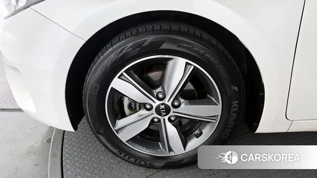 Kia The New K3 id 3050734 из Кореи 15