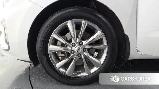 Kia The New Carnival id 3698860 из Кореи 15