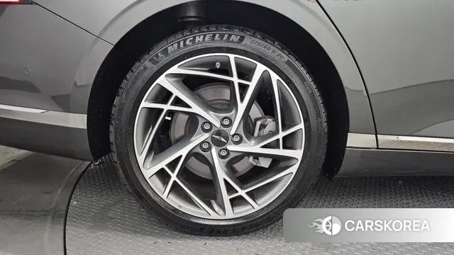 Genesis G90 (RS4) id 3131991 из Кореи 15