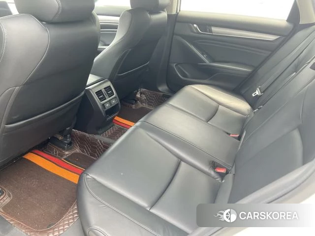 Honda Accord id 4298322 из Китая 8