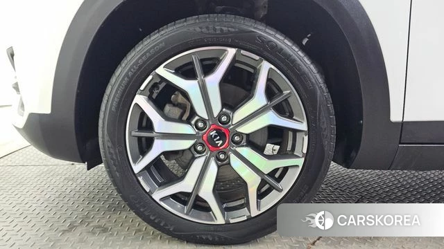 Kia Seltos id 4445676 из Кореи 27