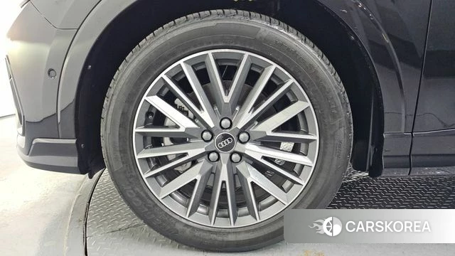 Audi Q3 (F3) id 4266227 из Кореи 28