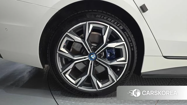 BMW i4 id 4774262 из Кореи 28