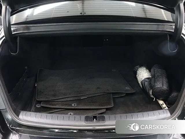 Genesis G90 (RS4) id 3685389 из Кореи 15