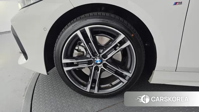 BMW 1 Series (F40) id 3348019 из Кореи 15