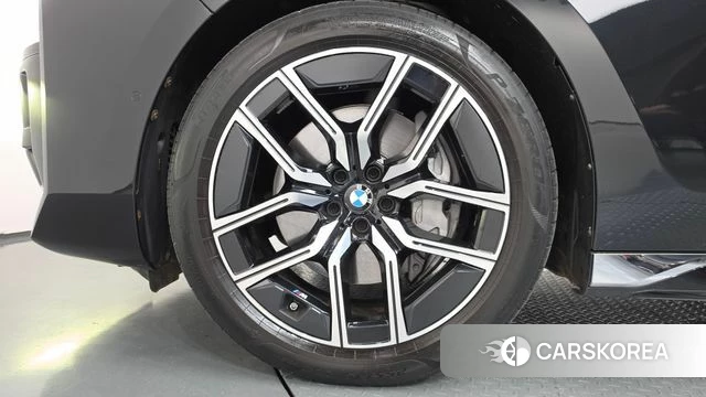 BMW 7 Series (G70) id 4854553 из Кореи 33