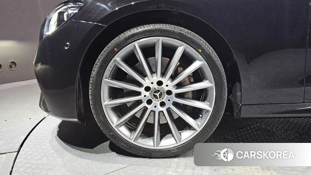 Mercedes-Benz E-Class W213 id 3813095 из Кореи 15