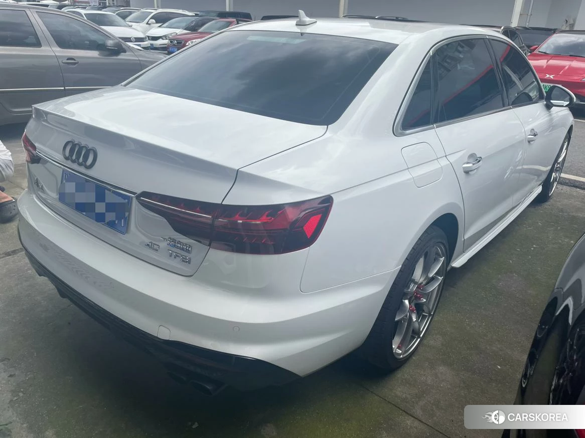Audi A4L 2020 Белый из Китая, фото 5