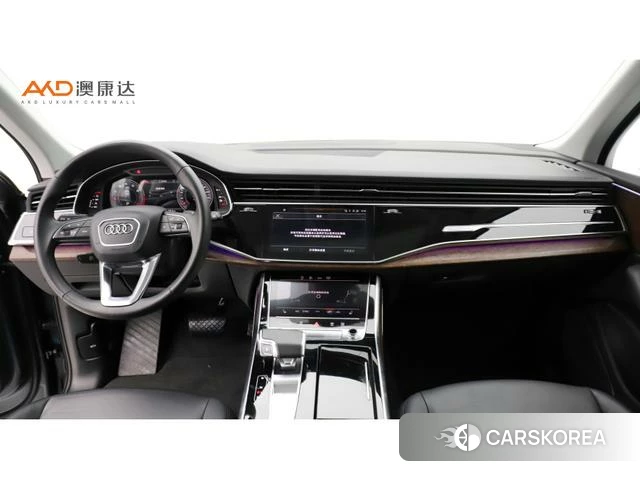 Audi Q7 2021 Серебристо-серый из Китая, фото 6