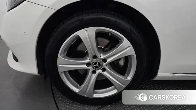 Mercedes-Benz E-Class W213 id 3024589 из Кореи 15