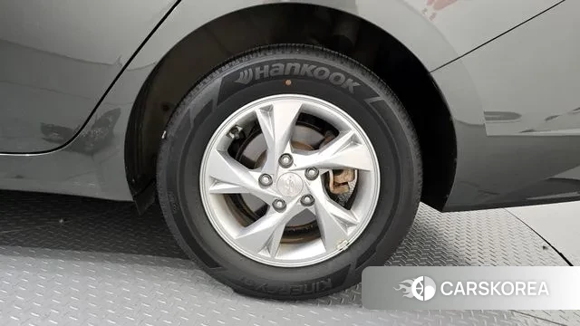 Hyundai Avante (CN7) id 3219987 из Кореи 15