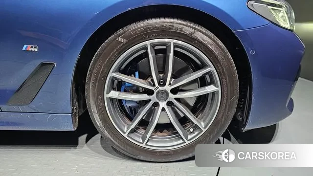 BMW 5 Series (G30) id 3028252 из Кореи 15