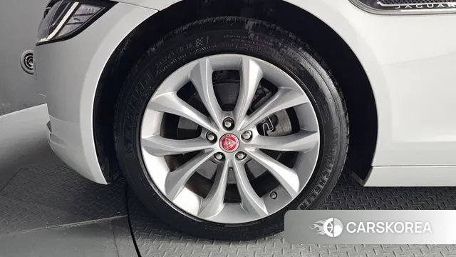 Jaguar XF (X260) id 3474519 из Кореи 15