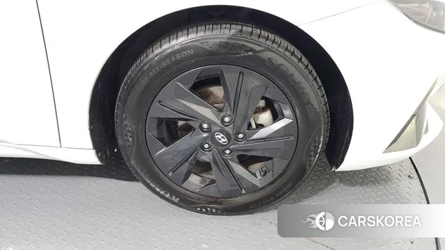 Hyundai Avante (CN7) id 3620965 из Кореи 15