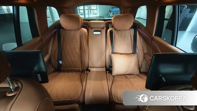 Mercedes-Benz Maybach GLS 2024 Белый из Китая, фото 5