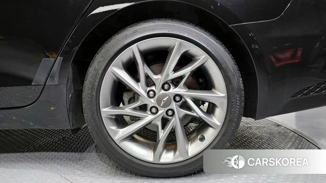 Genesis The New G70 id 3872320 из Кореи 15