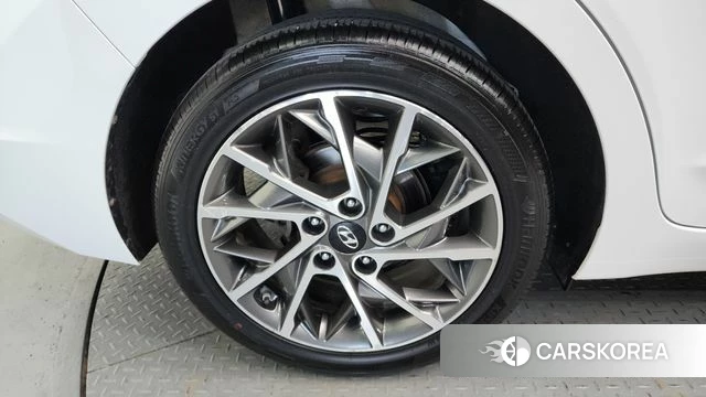 Hyundai The New Avante AD id 3924431 из Кореи 15