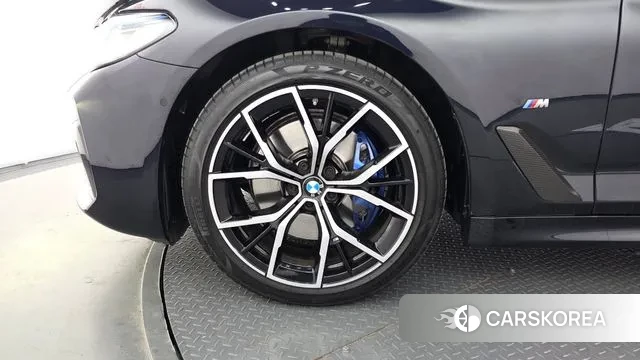 BMW 5 Series (G30) id 3447604 из Кореи 15