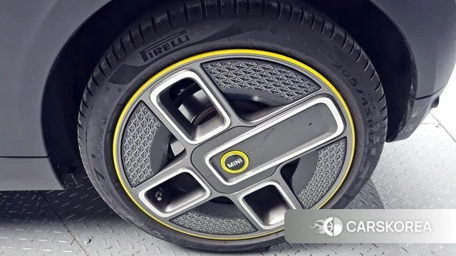 Mini Cooper Electric id 3841741 из Кореи 15