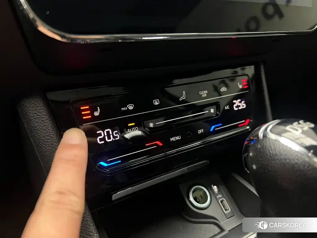 Skoda Superb id 4653775 из Китая 17