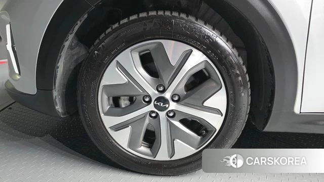 Kia Niro Plus id 4899032 из Кореи 25