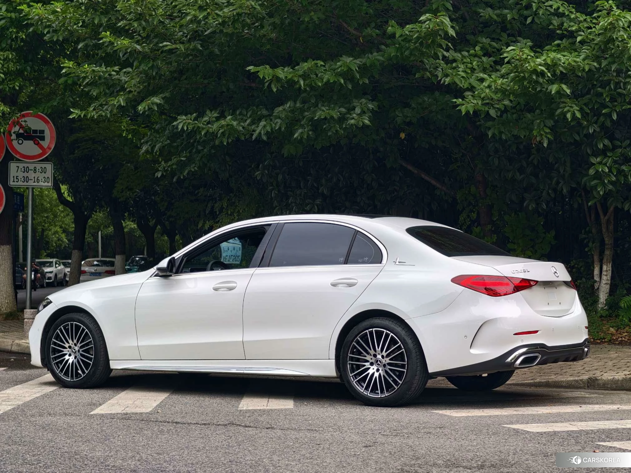 Mercedes-Benz Class C 2023 Белый из Китая, фото 6