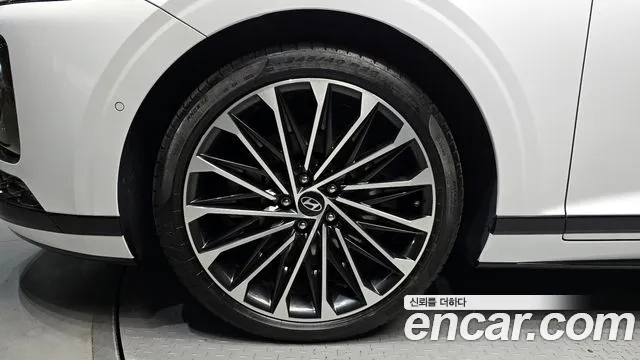 Hyundai Grandeur (GN7) id 2686176 из Кореи 15